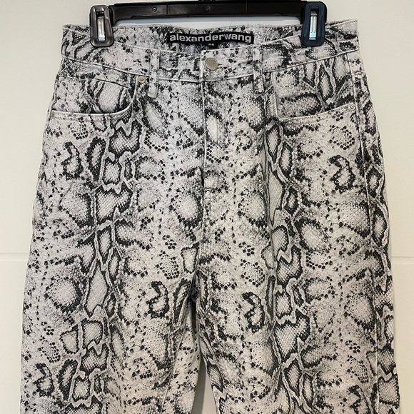 Alexander Wang Cropped Snake Print High Rise straight leg jeans size 26 - Picture 2 of 6